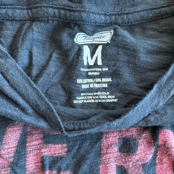 Tailgate We Run the World female tee shirt - Picture 4 of 5